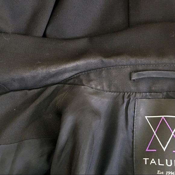 Black Two Button Aritzia Talula Exeter Blazer - Picture 7 of 14